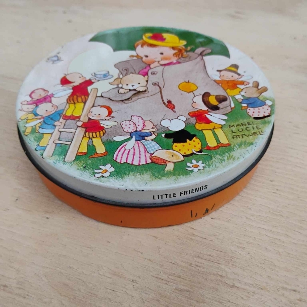 Huntley & Palmers Children's Little Friends Small Round English Decorati…​